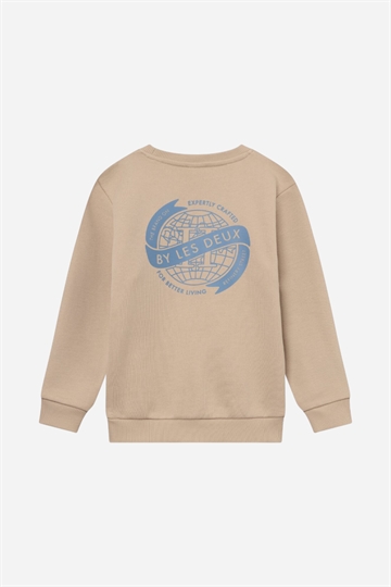 Les Deux Globe Sweatshirt - Light Desert Sand/WDB